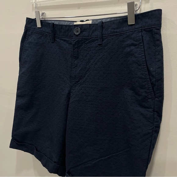 Penguin Textured Navy Blue Cuffed Shorts Men’s - Picture 3 of 6